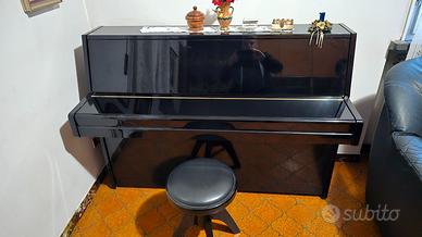 Pianoforte Yamaha verticale