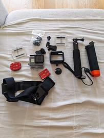 Go Pro Hero 5 black+ Kit Accessori Completo