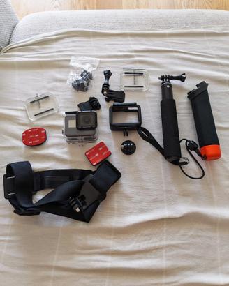 Go Pro Hero 5 black+ Kit Accessori Completo