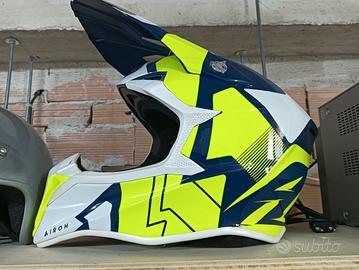 casco cross integrale Airoh