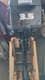 Motore da barca nuovo