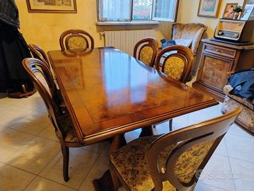 tavolo con 6 sedie in legno massello