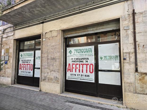 NEGOZIO A CASSINO