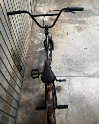 Bmx Cult e bmx Wethepeople