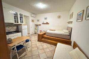 Monolocale Ponte Lungo (Via Modica)