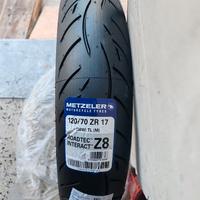 Gomma Moto Metzeler Roadtec interact Z8 120 70 17 
