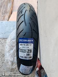 Gomma Moto Metzeler Roadtec interact Z8 120 70 17 