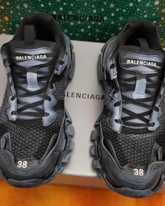 balenciaga track