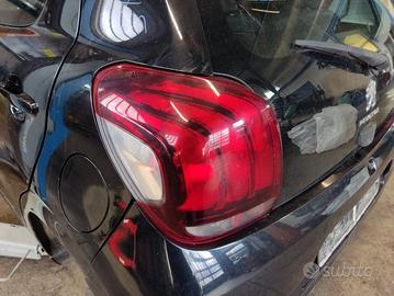 Fanale posteriore sinistro PEUGEOT 108 del 2016