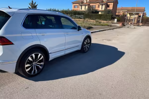 Wolksvagen tiguan Rline bmt scr 2.0 tdi 190cv