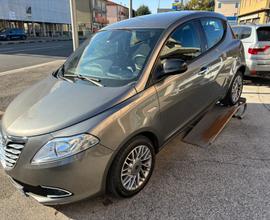 Lancia Ypsilon 1.2 69 CV 5 porte GPL Ecochic Gold 