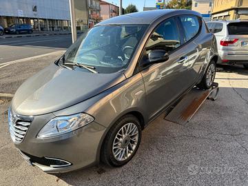 Lancia Ypsilon 1.2 69 CV 5 porte GPL Ecochic Gold 