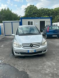 Mercedes benz B 200