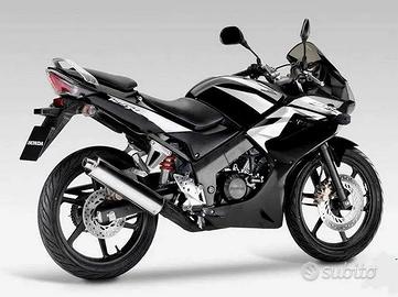 HONDA CBR 125 R RICAMBI