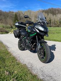 kawasaki versis 650 . 2016
