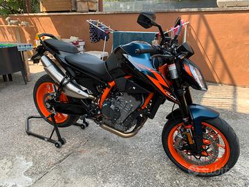 Ktm duke 890r