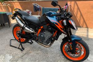 Ktm duke 890r