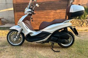 Beverly 300 i.e. ABS-ASR  del 2017