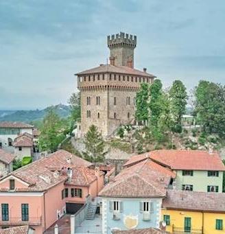 Villa di 190 m² con 5 locali a Rocca Grimalda