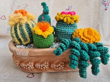 Cactus realizzato ad uncinetto in lana