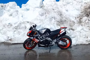 Aprilia Tuono v4 factory 2016