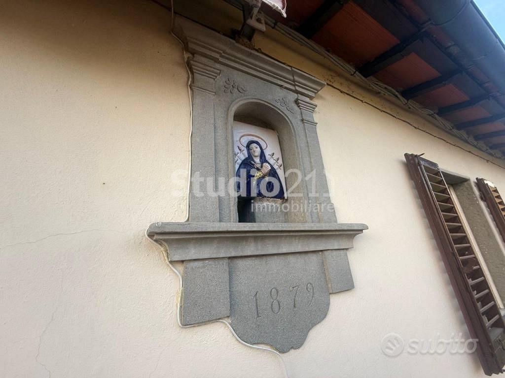 Rustico / Casale di 280 m² con più di 5 locali e p - Vista 4