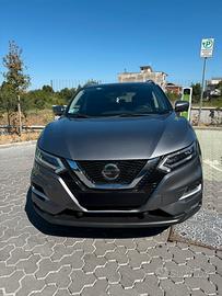 NISSAN QASHQAI 2018