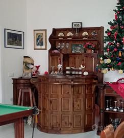 BAR IN LEGNO CON BANCONE +SCAFFALE PORTABOTTIGLIE