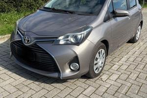 Toyota Yaris Active 1.0 benzina