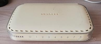 Switch 8 porte Netgear FS608 v3 10/100 Mbps