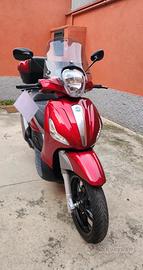 Beverly 350