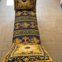 Divano pura seta Versace