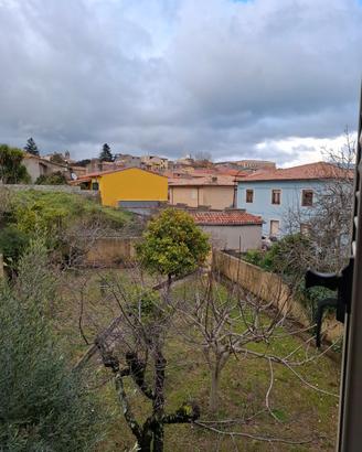 Casa indipendente con ampio Giardino Luras