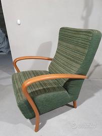 Poltrona in tessuto verde sfoderabile