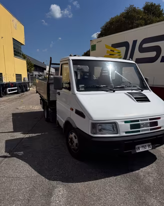 Iveco daily 35 / 10 turbo cassone ribaltabile e gr