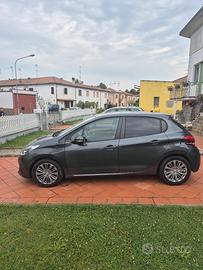 Peugeot 208 anno 2016