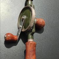 trapano a mano vintage 