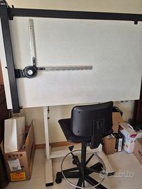 Tecnigrafo con sgabello