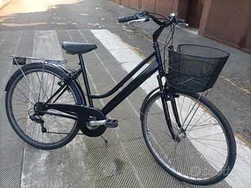 bici da 28 con cambio e cestino 
