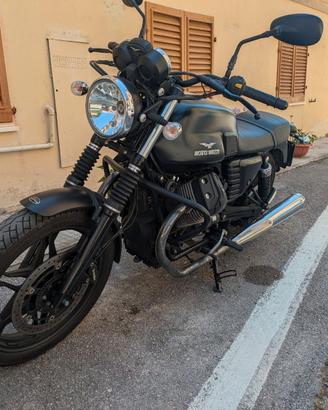 Moto Guzzi V7 II - NO abs