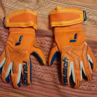 Guanti portiere n. 4 REUSCH