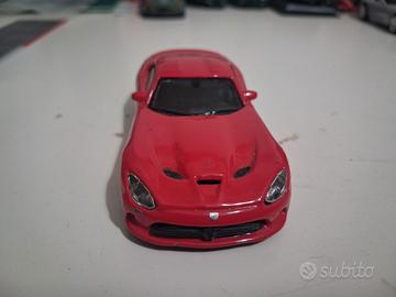 Modellino burago 1/43 dodge viper gts