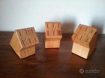 Tre ceppi per coltelli da bistecca