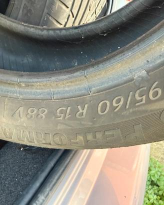 Gomme estive 195/60 R15