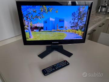 Televisione Samsung UE22C4000