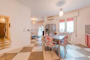 MIRA Spazioso appartamento con garage M212