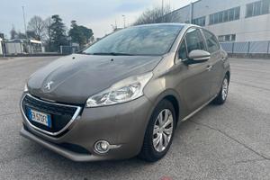 Peugeot 208 1.2 VTi 82 CV 5 porte Allure