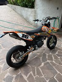 KTM 690 SMC - solo 19800 km - scarico leovince