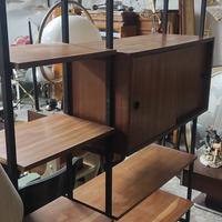 libreria vintage stile svedese 