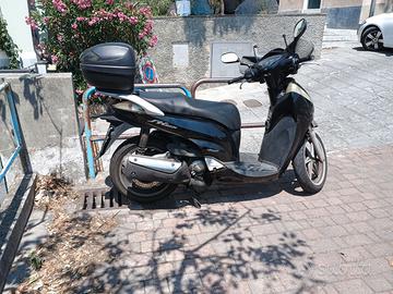 Honda sh 300
